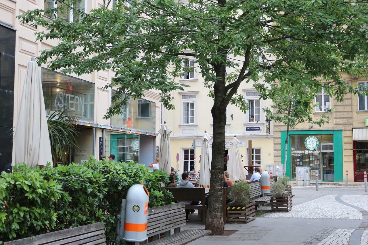 City&More! Apartment Neubau Виена Екстериор снимка