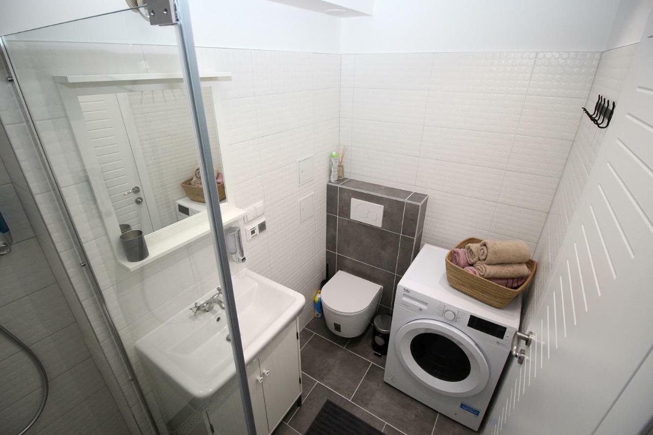 City&More! Apartment Neubau Виена Екстериор снимка